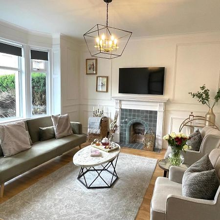 Stylish & Chic Central Apartment With Hot Tub 퍼스 외부 사진